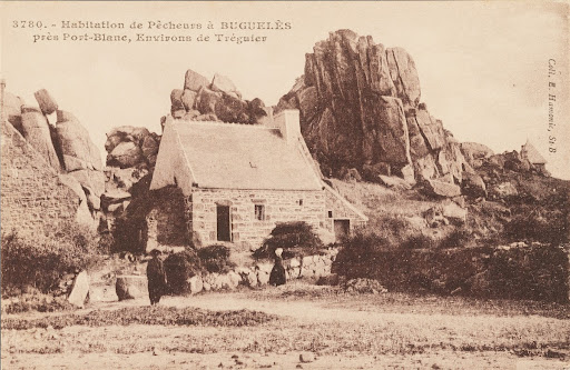 Habitation de Pêcheurs à BUGUELES près Port-Blanc, environs de Tréguier