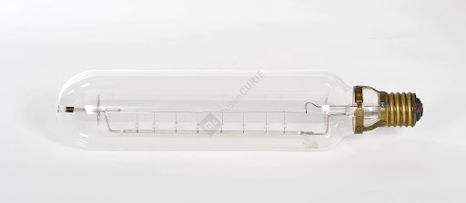 Ampoule pour éclairage latéral de la chambre à brouillard