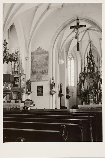 Neumarkt: Catholic City Parish Church St. Vitus
