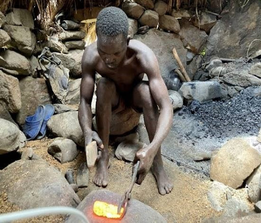 Forged Tales of Debul and its Market