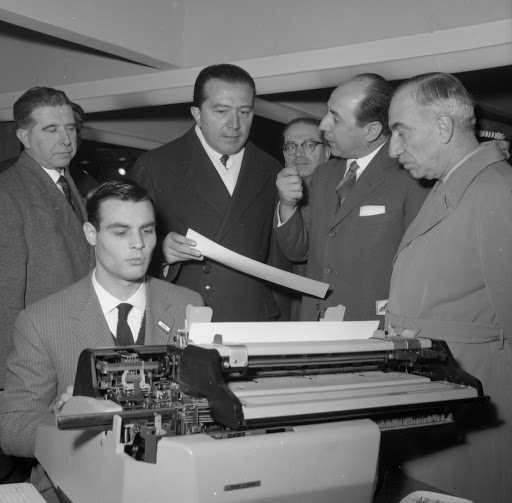 Visita del ministro della Difesa Giulio Andreotti alla Fiera Campionaria di Milano del 1962 Visita del ministro della Difesa Giulio Andreotti alla Fiera Campionaria di Milano del 1962