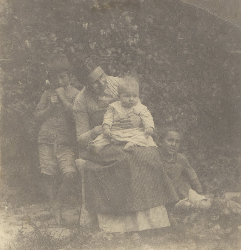 [Frances Crowell and her Children]