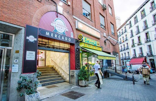 Los Mostenses Market