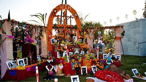 Dia de los Muertos Altar