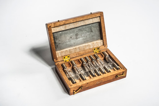 Eight coherers in the style of Georg Graf von Arco