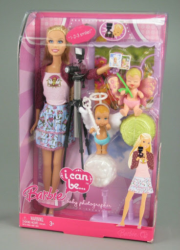 Doll:I can be....Barbie baby photographer