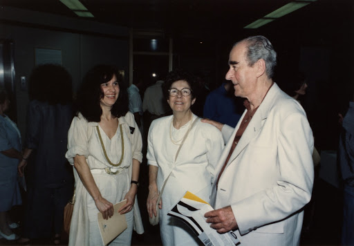 Lia Raffainer, Maria and Iberê at the opening of the artist's retrospective exhibition of prints at Espaço Cultural Banco Francês e Brasileiro