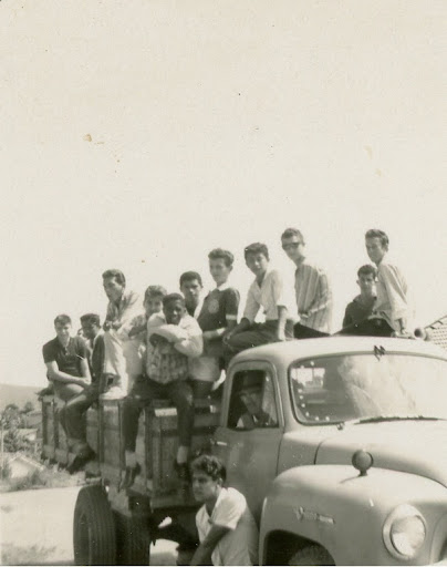 Varzeans travel by truck, São Paulo-SP.