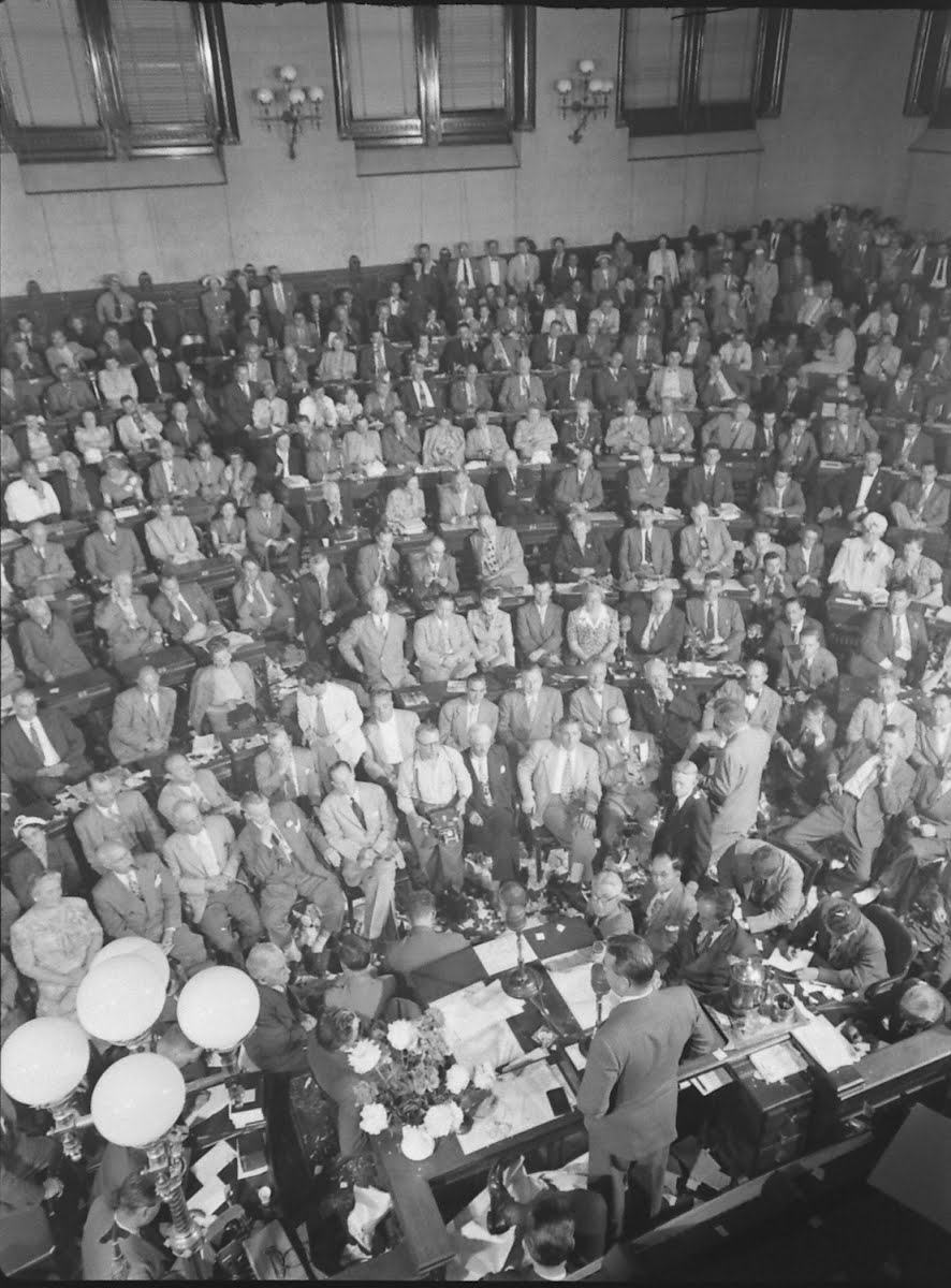 Comm. State Legislature
