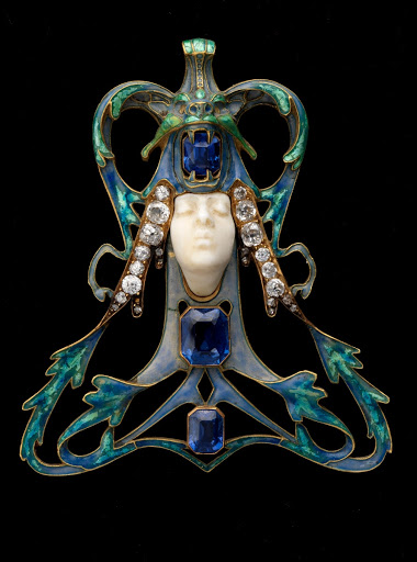 ‘Female Face’ Pendant