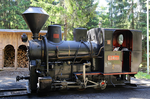HISTORICKÁ LESNÁ ÚVRATOVÁ ŽELEZNICA