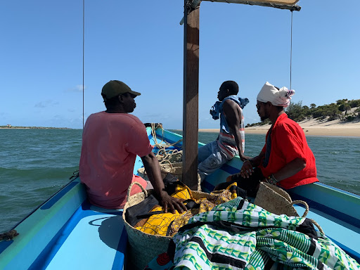 UKITAKA NIFURAISHA NIPE YA SIKUKUU, performance 16