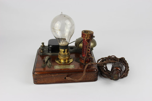 Zeppalarm (YORCM : 1971.164.1)