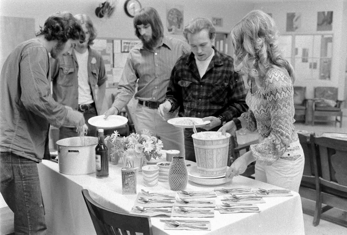 Viet . Vet Drug Addicts