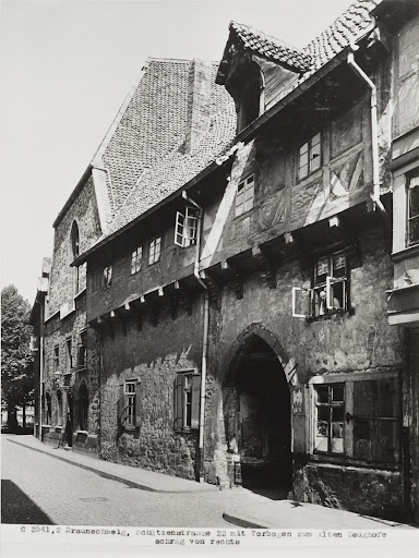 Braunschweig: Residential building, former monastery building, Schützenstraße 23 (destroyed in 1944)