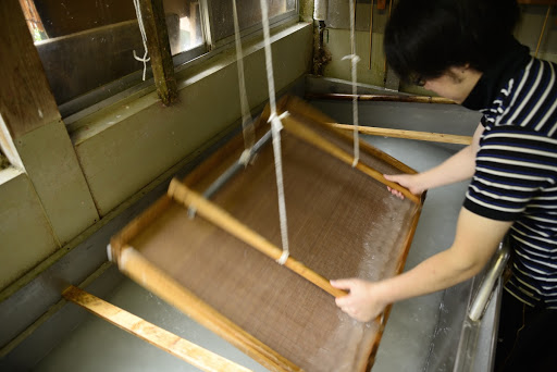Pulp scooping to make paper, Inshū washi paper, Aoya district