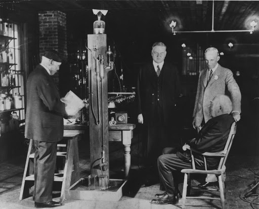 Inside Menlo Park laboratory