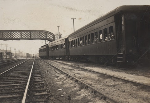 Trains departing from the Hostelry of Brás carrying Japanese immigrants