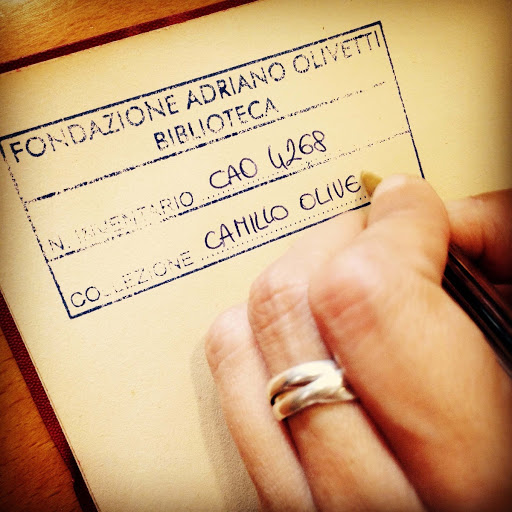 Schedatura biblioteca Fondazione Adriano Olivetti