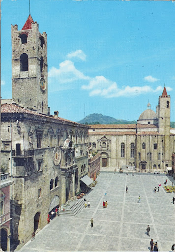 Piazza del Popolo, Ascoli Piceno