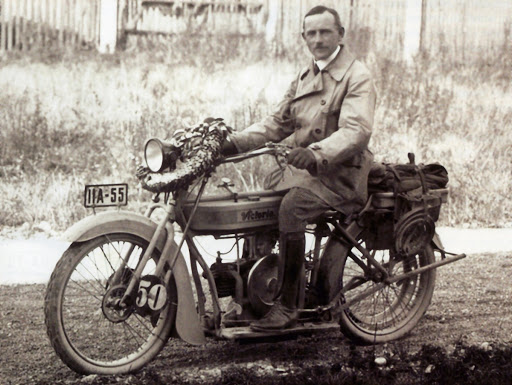 Designer Martin Stolle on his KR1, 1920.