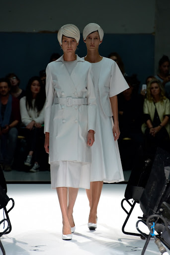 Four clothes by 'photochromic '