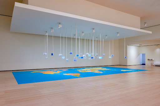 The Laughs of the World - General view