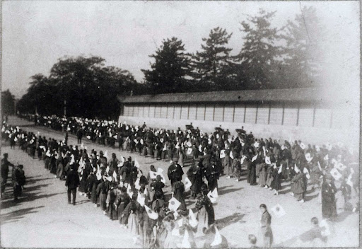 御還幸当日の御所内　2