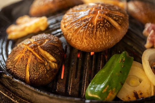 Roasted raw wood Shiitake mushrooms