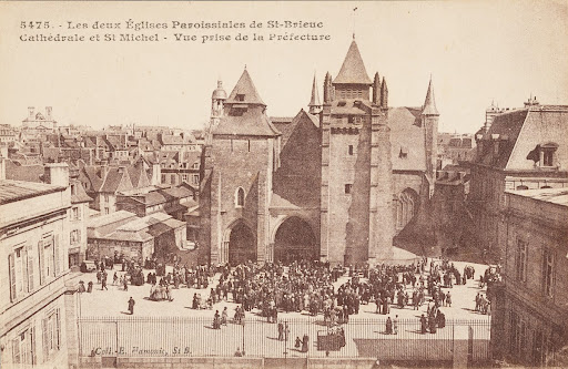 Les deux Eglises Paroissiales de St-Brieuc