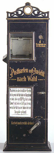 Vending machine for postcards