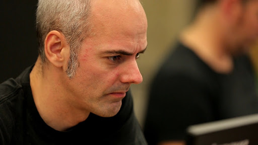 unicolor Installation of unicolor