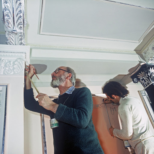 A master painter at work