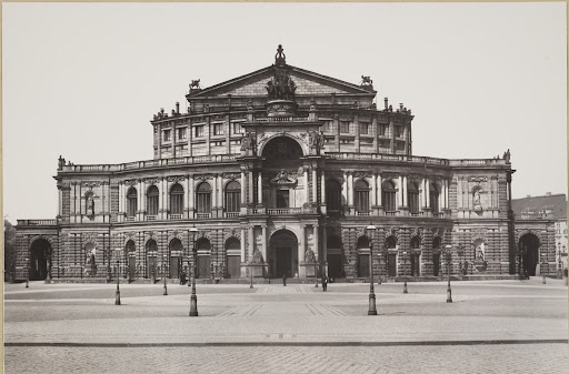 Dresden: Opernhaus