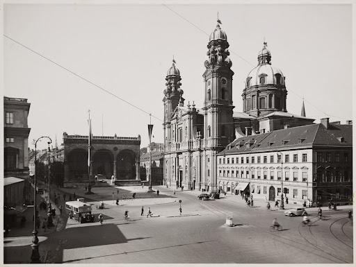 Munich: Catholic Church Saint Cajetan and Adelheid (Theatine Church)
