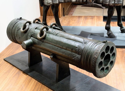 Ottoman cannon with nine bores Detail