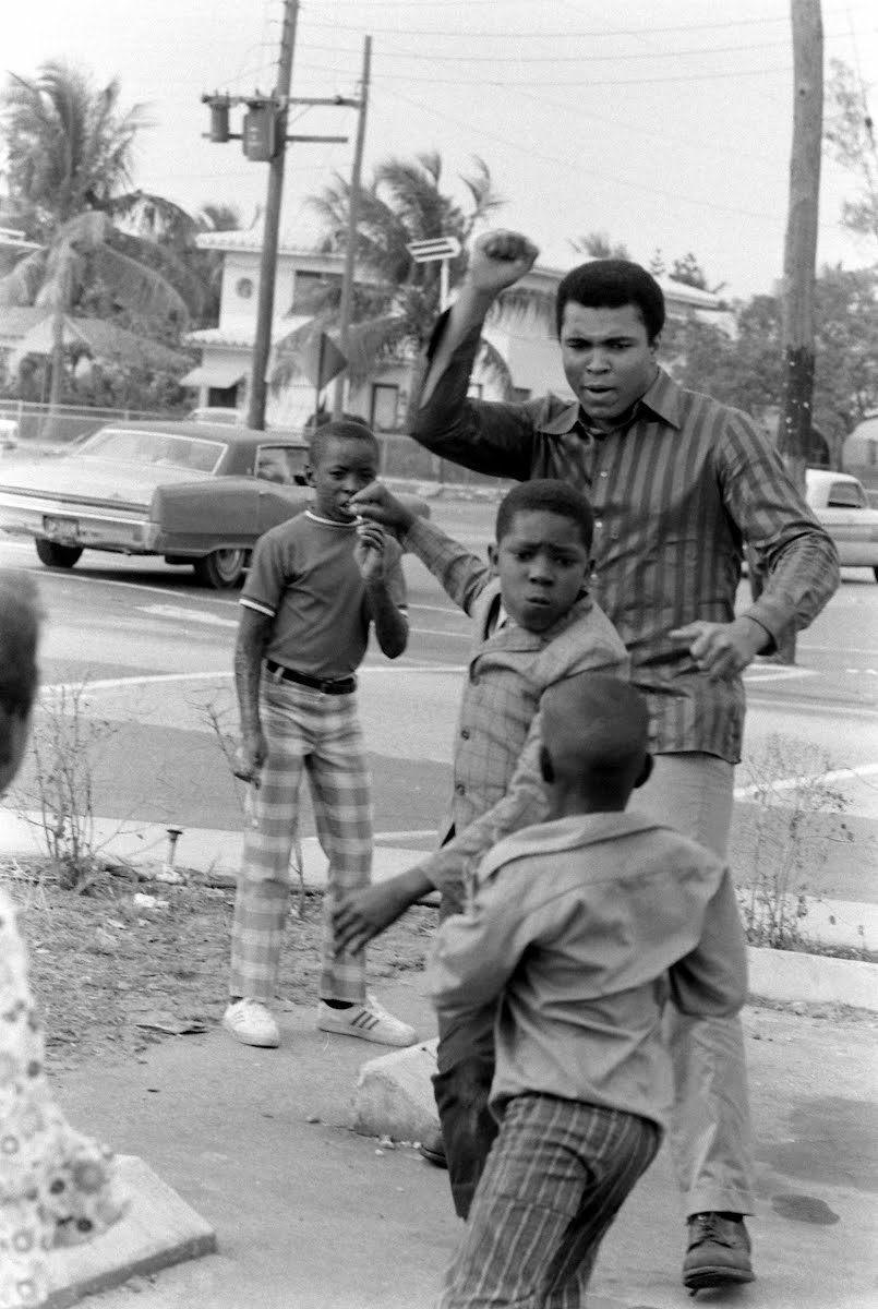 Ali And Frazier Before Fight