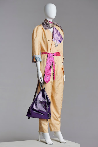 Maya' womenswear, detail