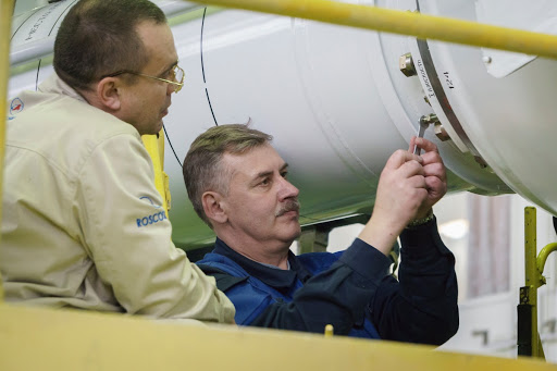 Expedition 43 Soyuz Assembly