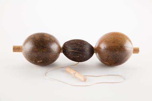 Ūlili (Spinning gourd rattle)