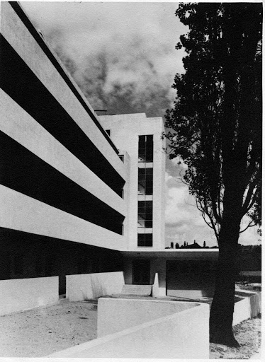 Isokon Building almost finished