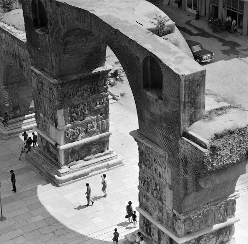 Snapshot at Galerius Arch in Thessaloniki