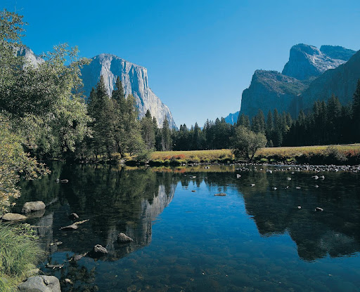 Yosemite Valley from Tunnel view, El Capital facing Cathedral rocks, Yosemite National Park, Califo