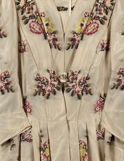 Alexander McQueen, Spring / Summer 2016