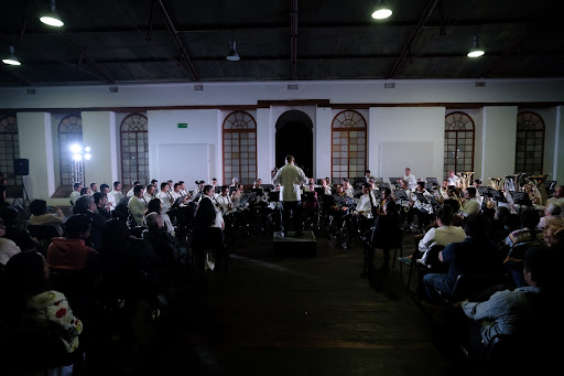 El básquetbol y las bandas de viento