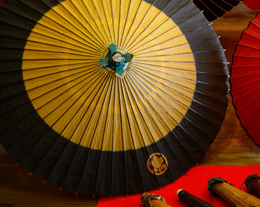 Standard Yodoe umbrella: bangasa (coarse oilpaper umbrella)