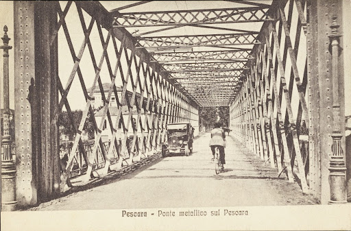 Metallic bridge on the Pescara river, Pescara