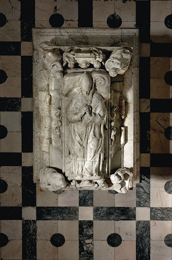 Tomb of Cardinal Juan Pardo Tavera (top view)