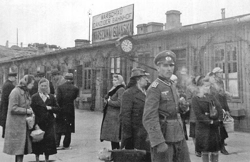 Gdańsk Station, the forties.