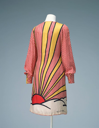 ドレス、コート